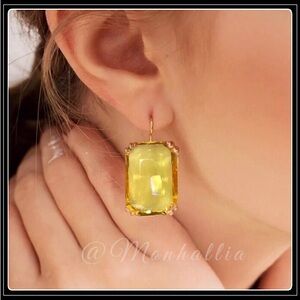 NEW GOLD MEGA EMERALD CUT SIMULATED YELLOW CITRINE TOPAZ CUSHION EARRINGS